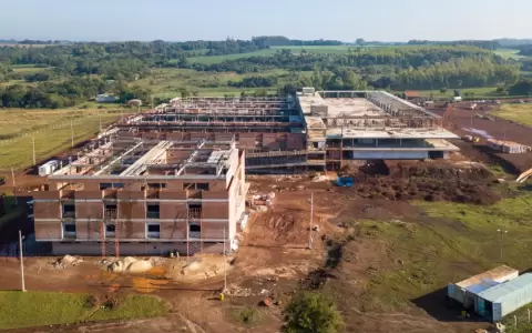 Reportan avance del Gran Hospital del Sur en Encarnaci�n