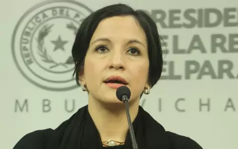 Lea exige a Abdo: �Que empiece a trabajar�