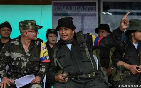 La disidencia de las FARC advierte: suspender la tregua "desatar� la guerra"