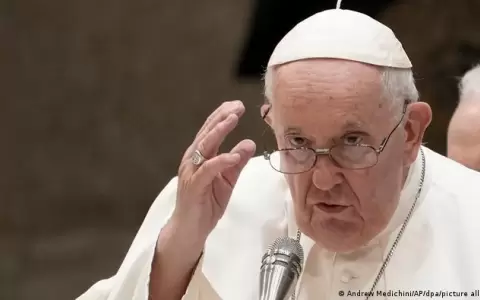 El papa pide pol�ticas con visi�n de futuro para aumentar la tasa de natalidad en Europa