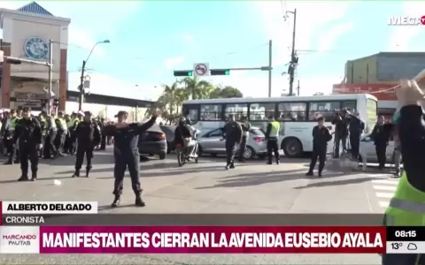 Adherentes de Payo Cubas marchan hasta la Agrupaci�n Especializada para exigir que lo liberen