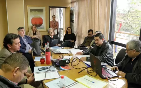 Concejales de Caapuc� ratifican denuncia contra el intendente