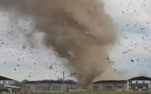 EE. UU.: un tornado mat� a tres personas en los estados de Indiana y Arkansas