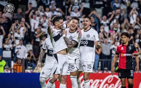 Olimpia se divierte ante Melgar y clasifica como l�der del grupo
