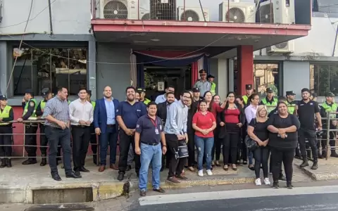 Funcionarios del Ministerio de Justicia exigen desprecarizaci�n laboral