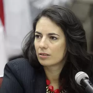 Gobierno promete sistema de transporte "serio", sin embargo siguen las dudas