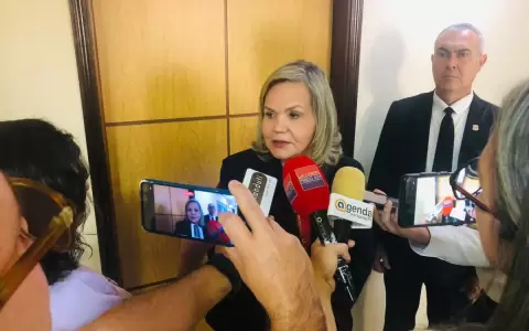 Bancada colorada independiente ya no se reunir� con la multibancada para definir Mesa Directiva