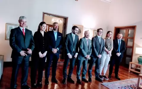 Francia apunta a generar relaciones comerciales con Paraguay a trav�s de misi�n comercial