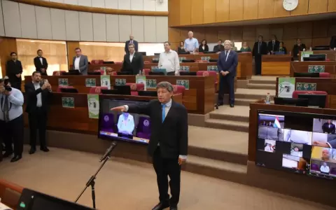 Eligio Daniel Villorno jur� este jueves como senador en reemplazo de Fernando Silva Facetti