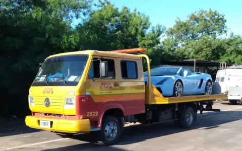 Incautan en Argentina lujoso veh�culo deportivo de Jaeggli