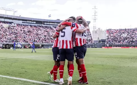 La Albirroja celebra el D�a del Padre con una victoria ante Nicaragua