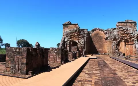 Bellezas locales: circuito por Paraguay ofrece a turistas italianos un recorrido de 10 d�as