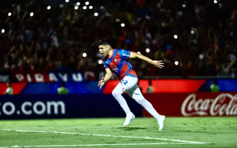 Claudio Aquino coincide con la opini�n de Alberto Esp�nola