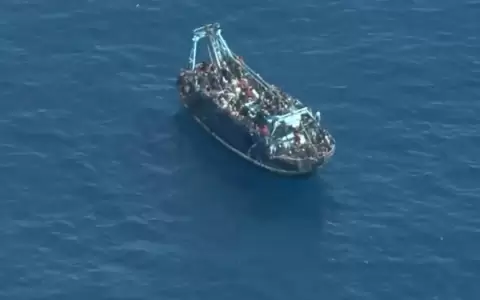 Al menos 17 migrantes muertos en naufragio en el mar J�nico