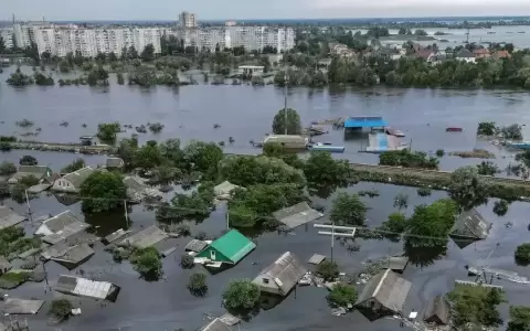 Rusia entierra en fosa a muertos en inundaciones, seg�n Kiev