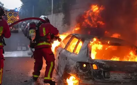 Francia: disturbios por muerte de joven a manos de polic�a