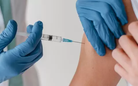 Ante aumento de casos de Covid-19, recomiendan aplicaci�n de vacuna bivalente anual