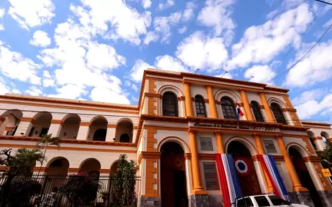Argumentan que fusi�n entre Tributaci�n y Aduanas ser�a beneficiosa�