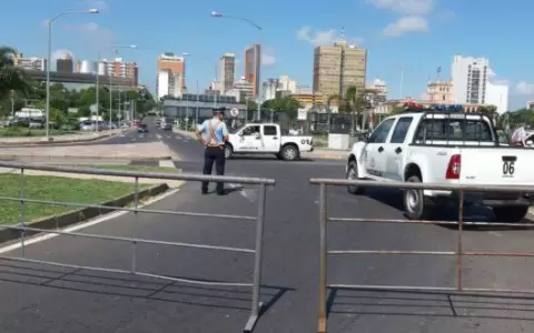 Bloqueos de calles cercanas al Congreso volver�n a la tarde ante posible presencia de manifestantes