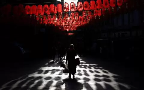 Reino Unido orden� a China cerrar comisar�as clandestinas
