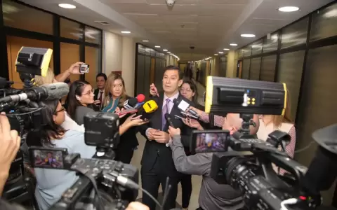 Ovelar dice que se habl� para que Honor Colorado presida primero el Senado y luego Fuerza Republicana