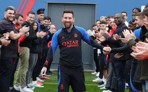 Oficial: Galtier confirma que Lionel Messi no seguir� en PSG