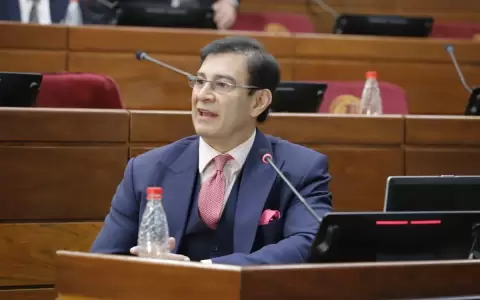 Senador Ovelar pidi� dict�menes jur�dicos sobre el caso �Mburur��