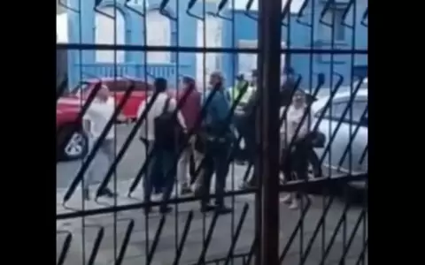 A los pu�etazos, se desat� conflicto en la sede de la Gobernaci�n de Alto Paraguay