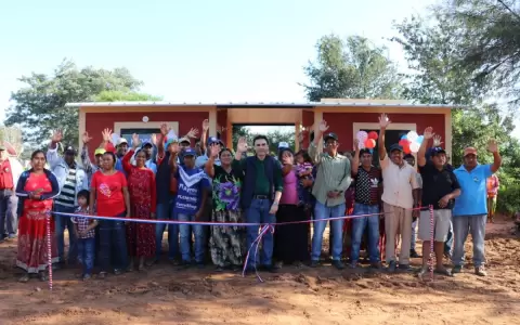 Unas 100 familias chaque�as recibieron un nuevo hogar