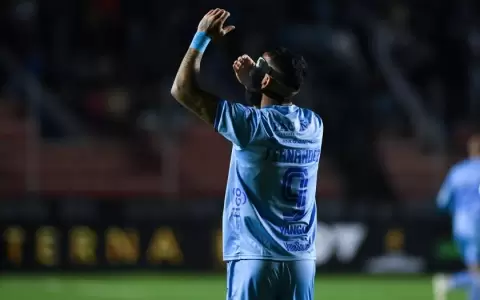 Cerro Porte�o vuelve a decepcionar y consuma su eliminaci�n 59