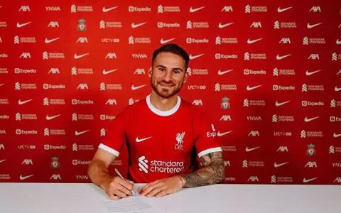 Liverpool present� a su nuevo n�mero 10: Alexis Mac Allister