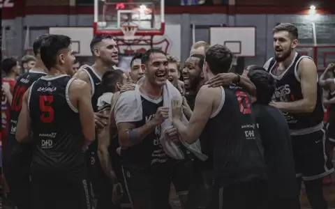 Se retir� Javier Mart�nez, el mejor basquetbolista paraguayo de la historia
