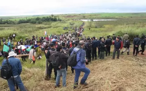 Marina Cu�: Abdo promulga ley que desafecta tierras a favor de pobladores