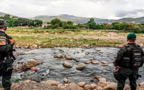 Colombia encuentra fosa com�n en la frontera con Venezuela
