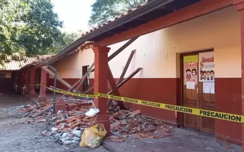 Misiones: clausuran aulas en escuela de San Ignacio tras desmoronamiento del techo