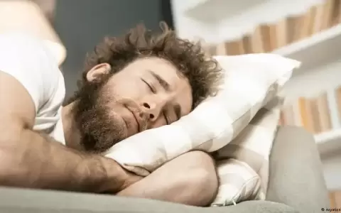 Personas que duermen siestas tienen el cerebro m�s grande