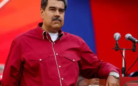 El chavismo inicia sus maniobras para desarmar a la oposici�n y asegurarse otro mandato de Nicol�s Maduro