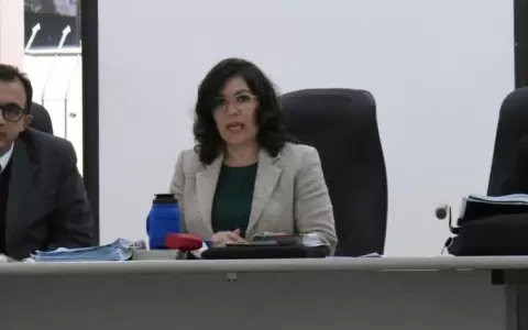Injerencia pol�tica busca salvar a ujier procesada por c�dulas voladoras