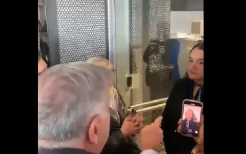 Pasajeros varados: vuelo que iba a Madrid se habr�a retrasado por desperfectos mec�nicos