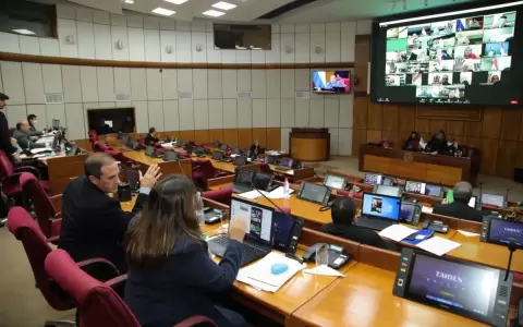 Conforman terna para defensor del pueblo adjunto