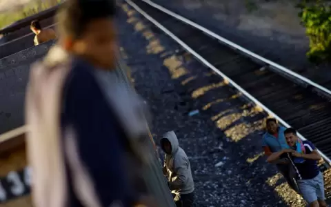 EE. UU. prolonga estatus de protecci�n para algunos migrantes