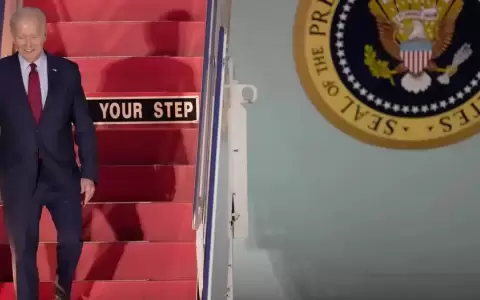 Biden llega a Londres para reunirse con Carlos III y Sunak