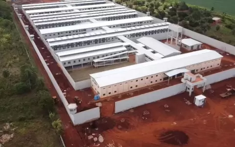 Entregan de manera provisoria la nueva penitenciar�a de Minga Guaz�
