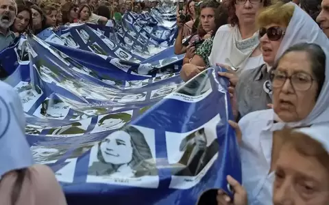 Argentina: Abuelas de Plaza de Mayo encuentran al nieto 133