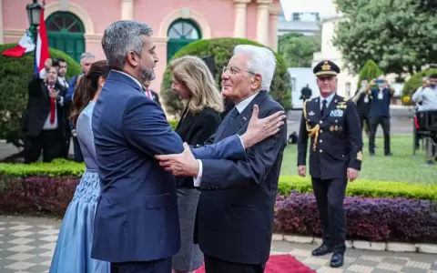 Abdo solicit� vigencia de doble nacionalidad a mandatario italiano