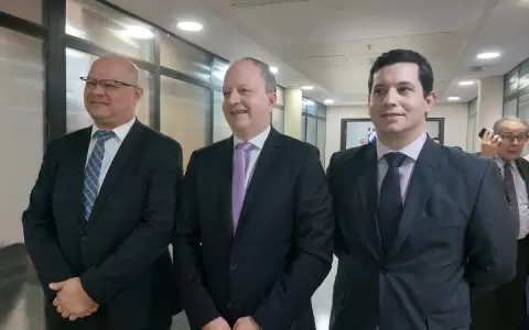 Lovera y Charoti ser�n los nuevos viceministros de Hacienda