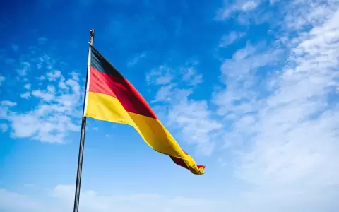 Alemania ofrece trabajo y beneficios a inmigrantes, pero pocos quieren ir: �por qu�?