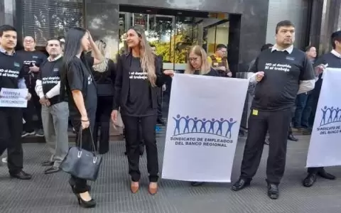 Conflicto laboral en medio de fusi�n bancaria