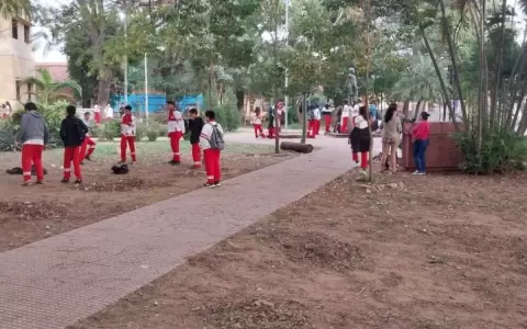 Suspenden clases en el colegio CNC tras toma por parte de alumnos esta madrugada