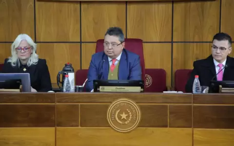 Comisi�n de Relaciones Exteriores del Senado integr� Mesa Directiva